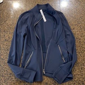 Lululemon Size 6 Sleek Essentials Jacket